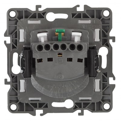 Розетка ЭРА 2P+E Schuko со штор 16АХ-250В слоновая кость 12-2103-02 - фото 50147